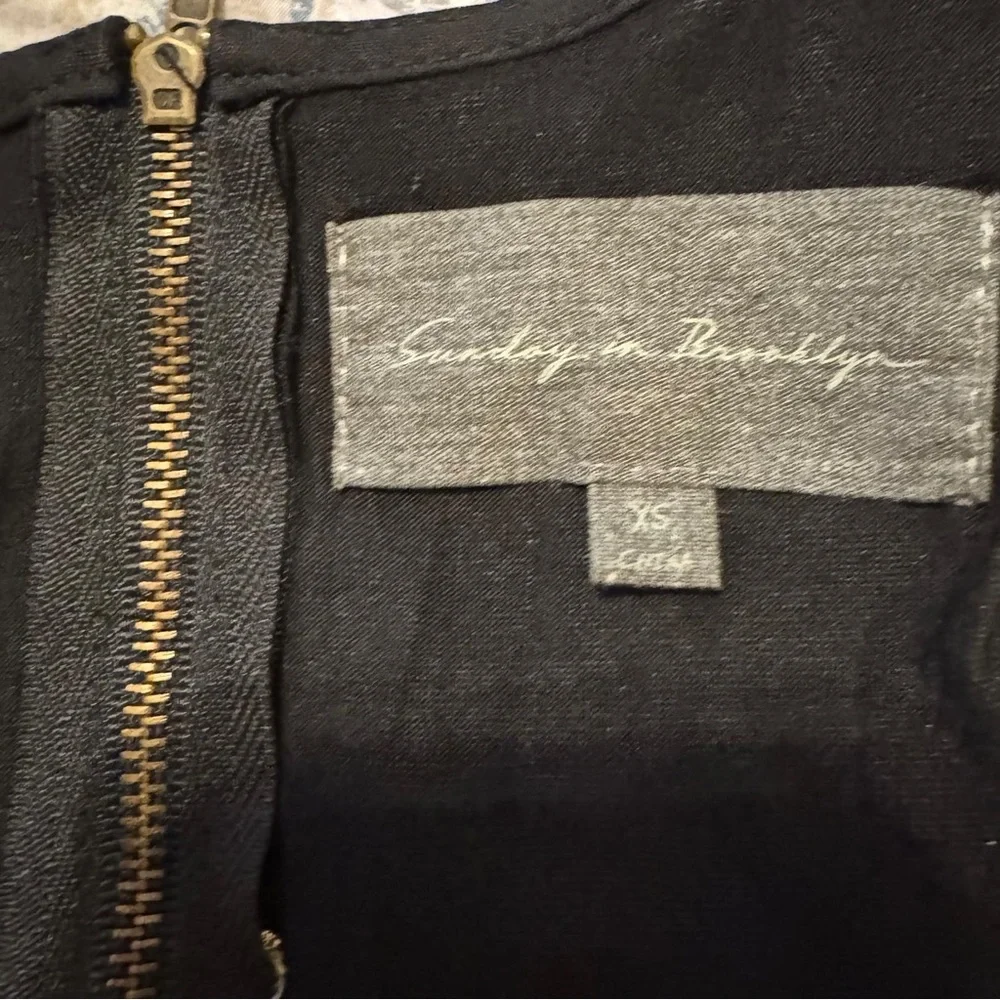 Sunday in Brooklyn | Black Sheer Sleeveless Floral Embroidered Top | XS - Picture 4 of 4